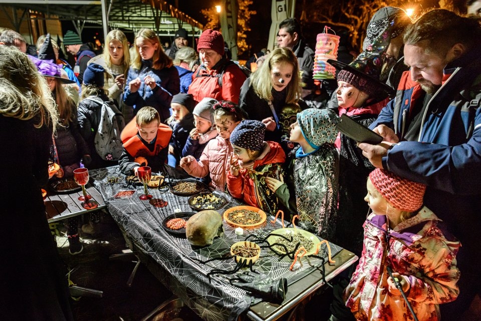 Jaký byl       Halloween 2019