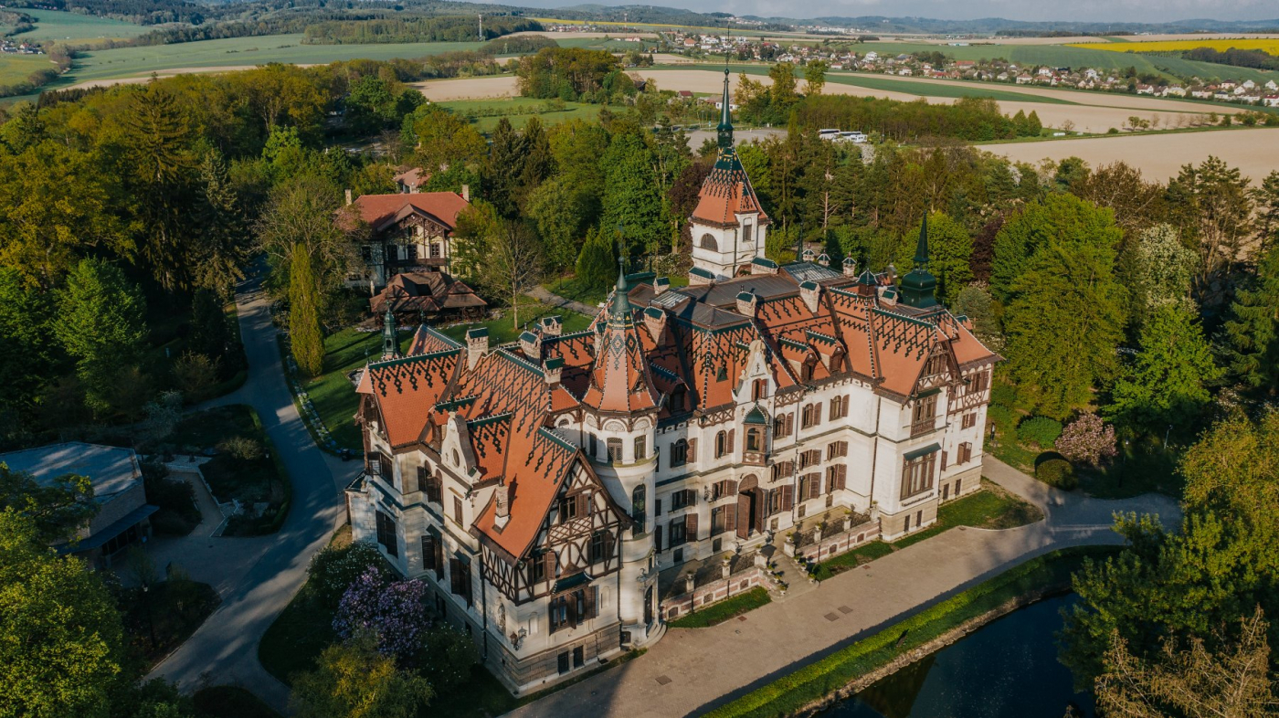 Cena hejtmana Zlínského kraje za opravu střechy zámku Lešná