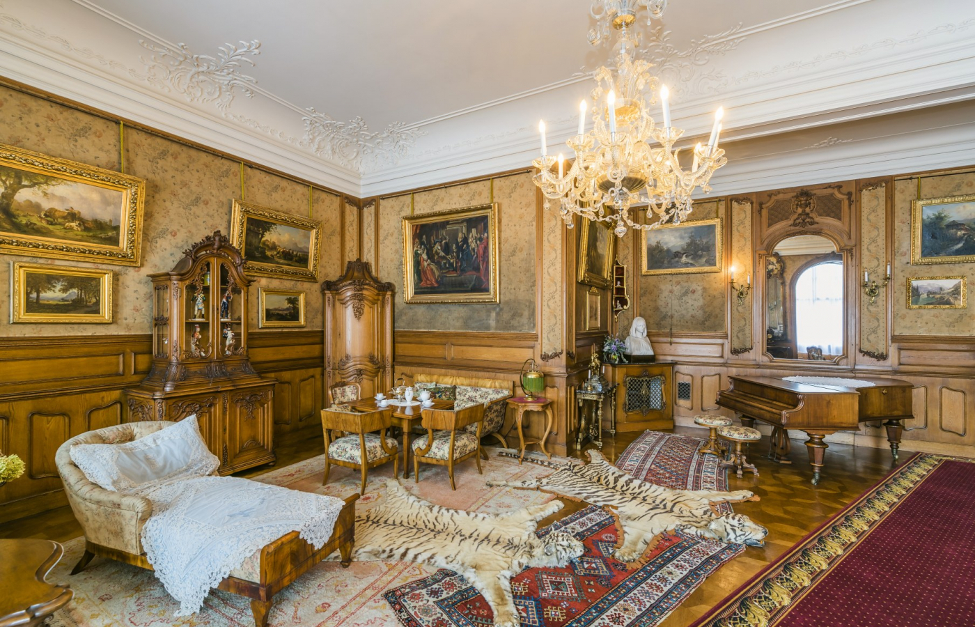 We Invite You to Visit Lešná Chateau