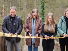 New Gibbon Exhibit "Gibonika" Opened