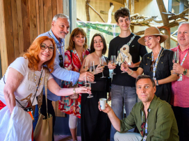 Mládě gibona stříbrného pokřtili hosté 65. Mezinárodního festivalu filmů pro děti a mládež Zlín