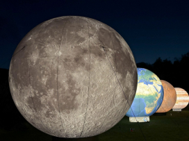 Obří modely planet a pozorování Slunce v sobotu 27.9.