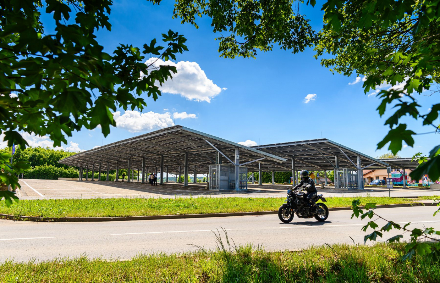 Fotovoltaická elektrárna dokončena
