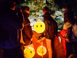 Večerní lampionové prohlídky zoo a zámku Lešná